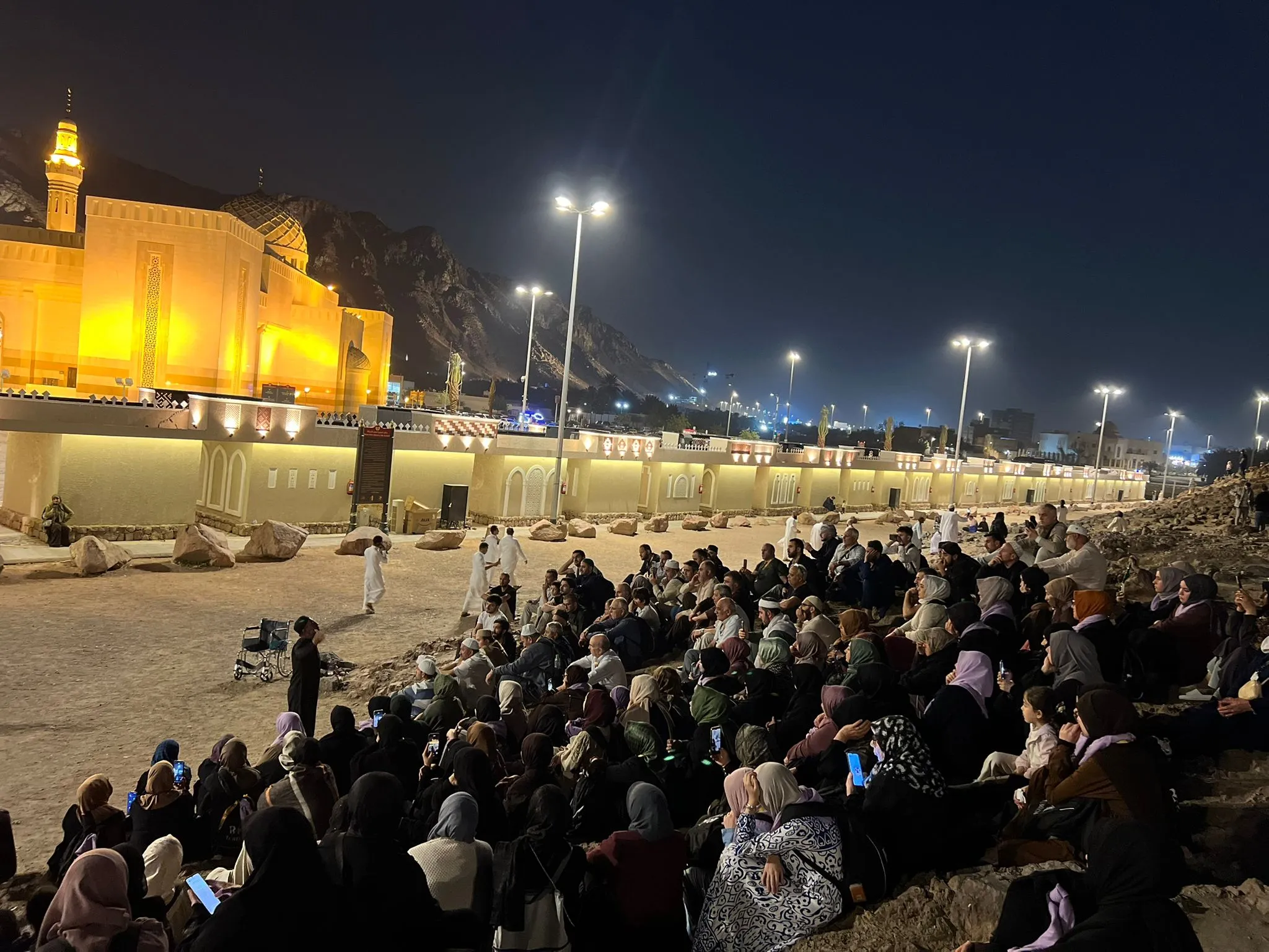 istanbul çıkışlı umre turları, istanbul çıkışlı umreciler